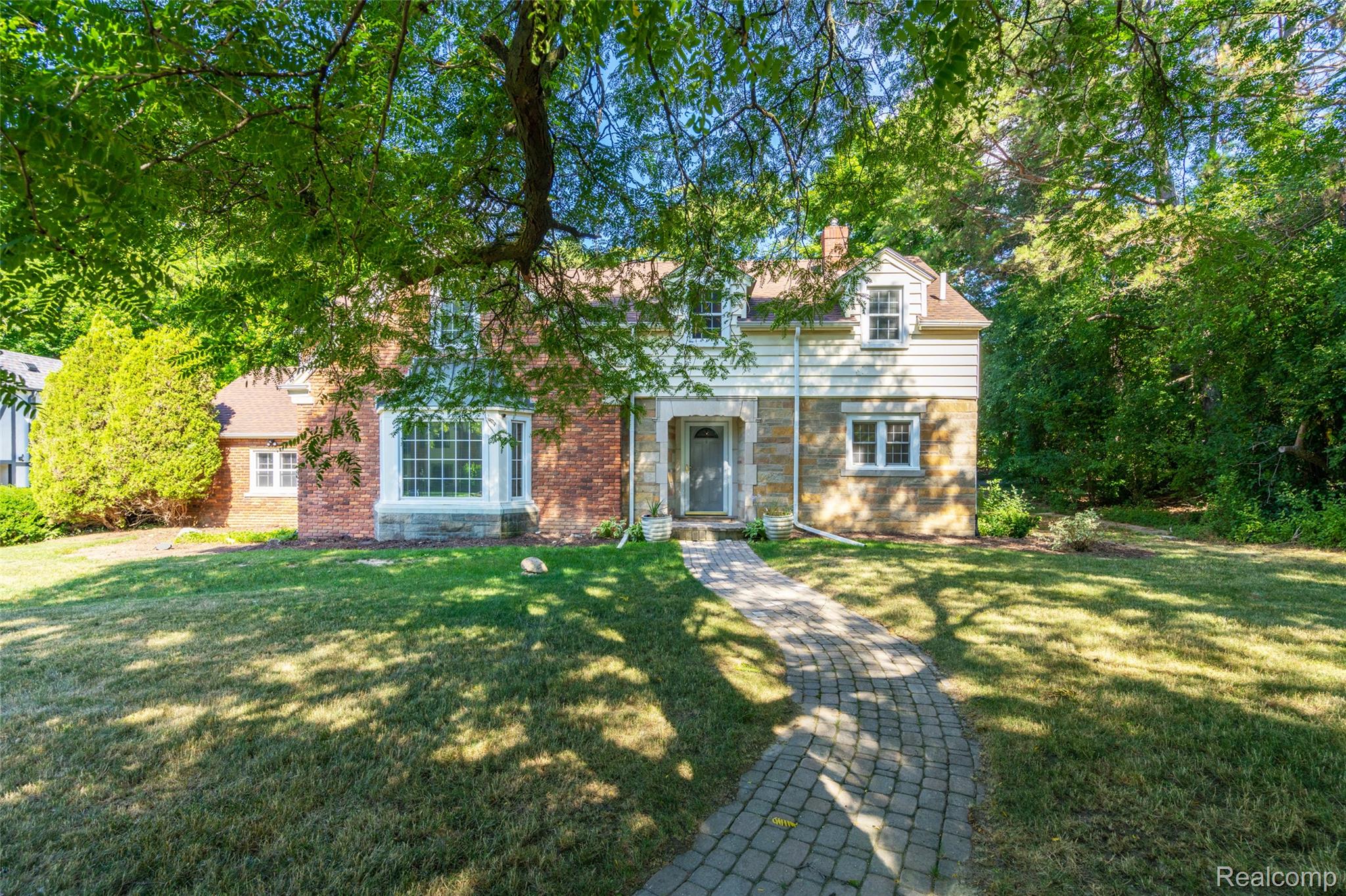60 Devon Road