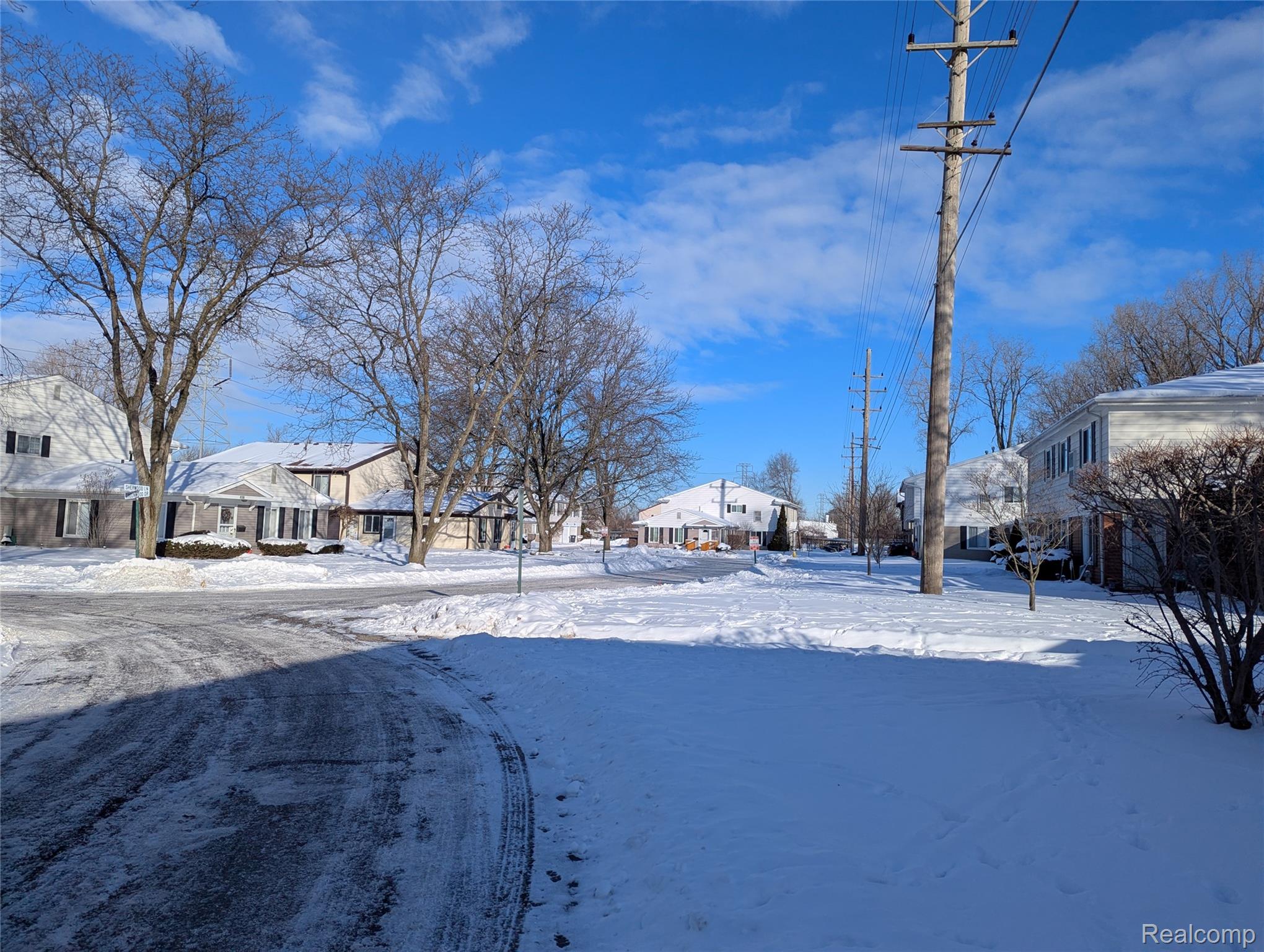 38030 GREENWOOD Street