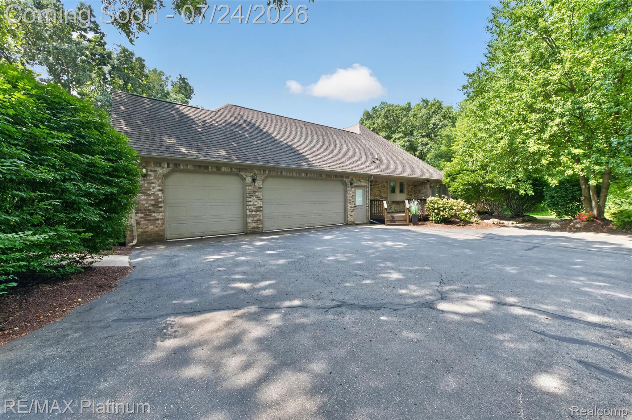5264 Pinewood Drive