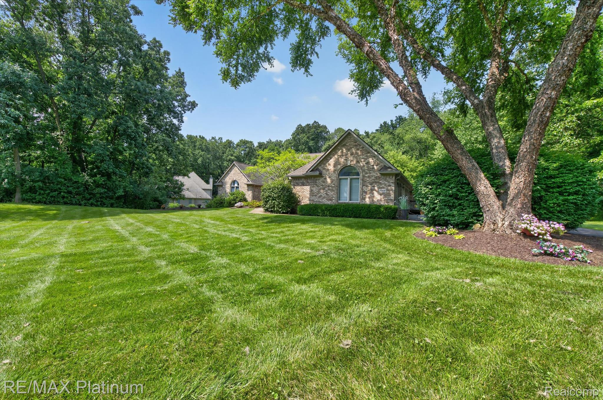 5264 Pinewood Drive