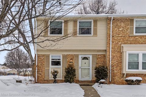 1703 Brentwood Drive Troy City MI 48098