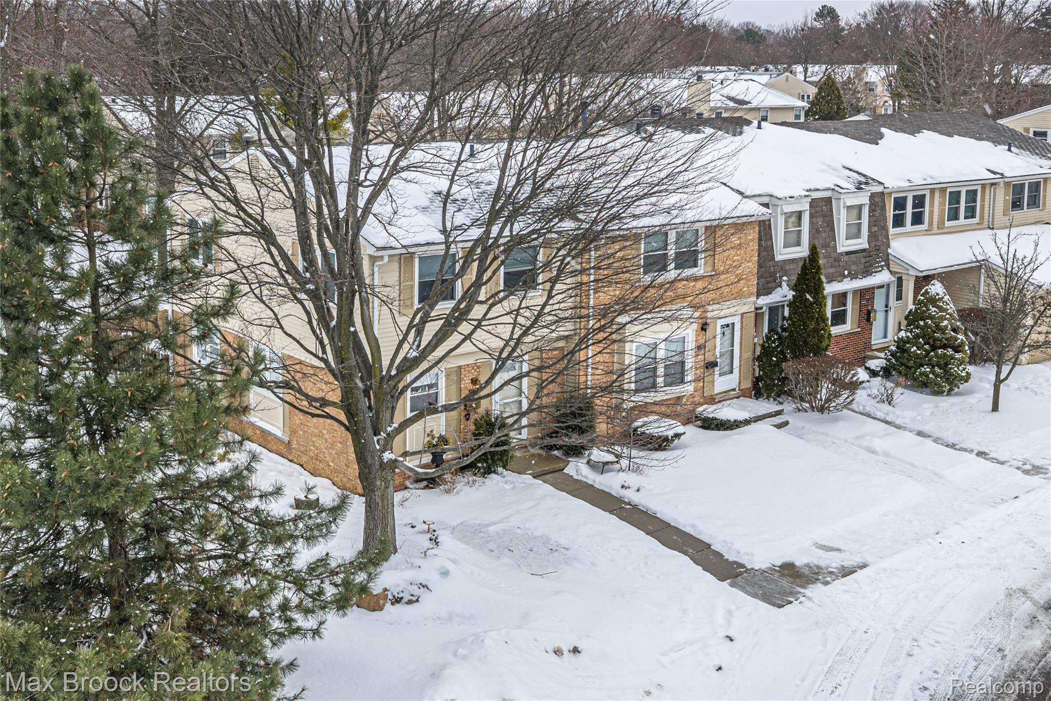 1703 Brentwood Drive