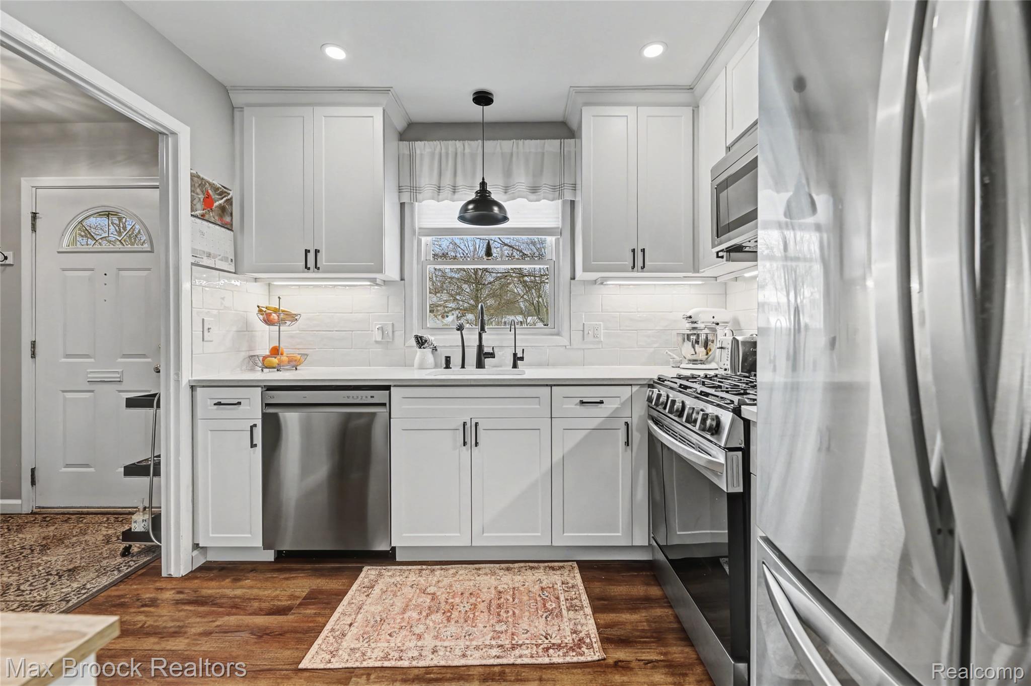 1703 Brentwood Drive