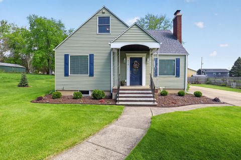 Photo of 312 S Cleveland Street, Galien Village, MI 49113 (MLS # 69026018765)