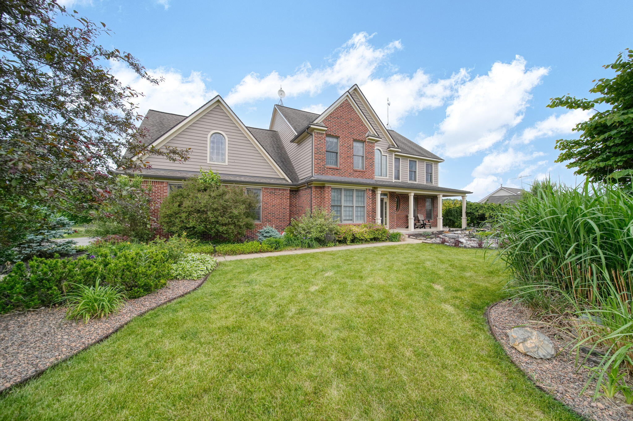 874 Pinecrest