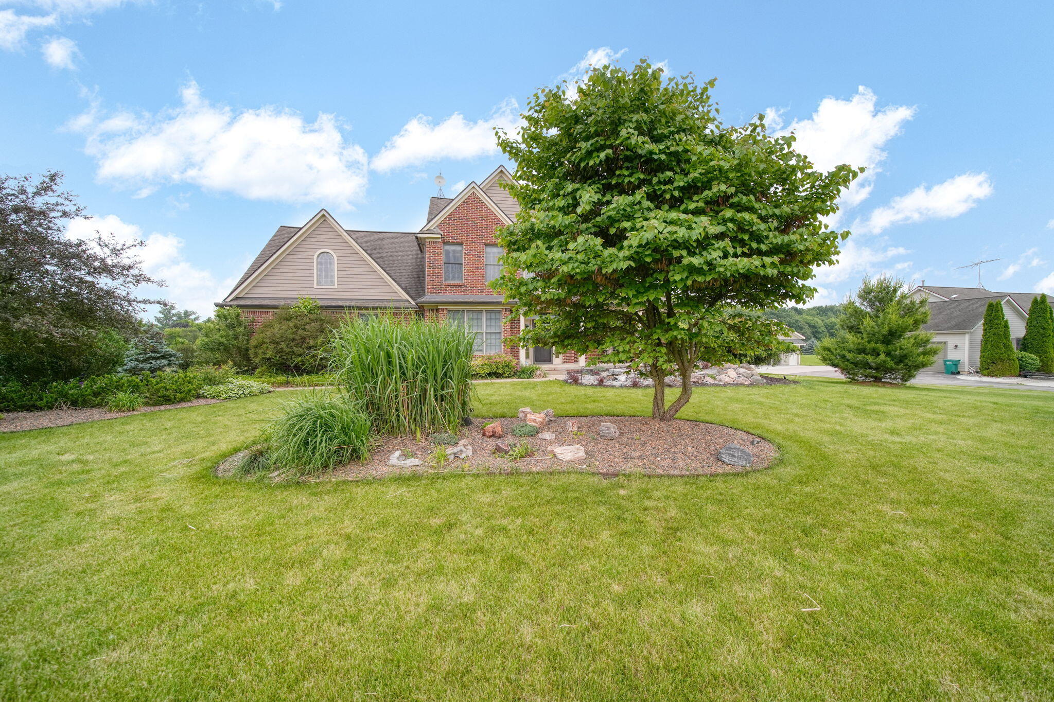 874 Pinecrest