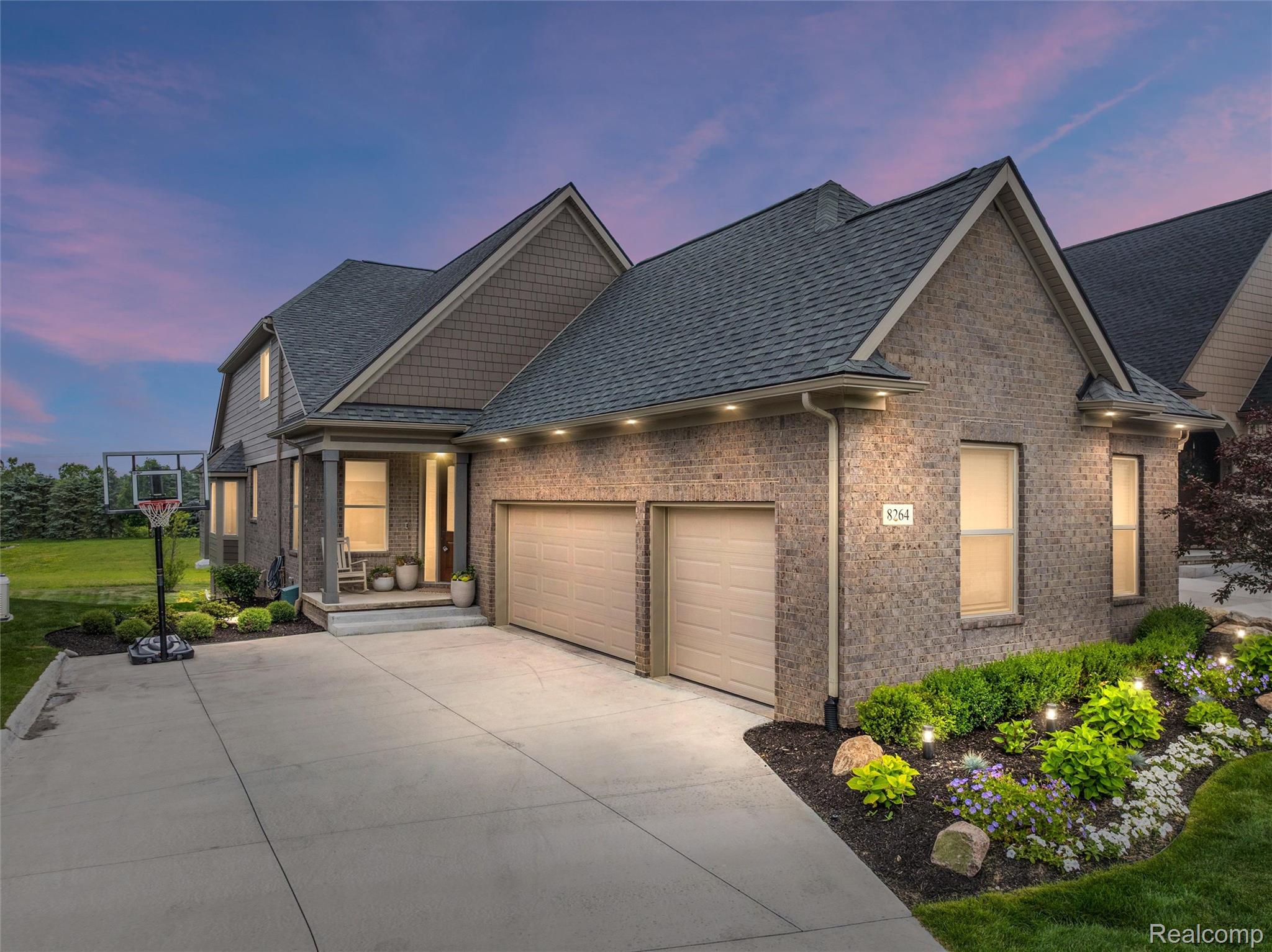 8264 Stoney Creek Drive