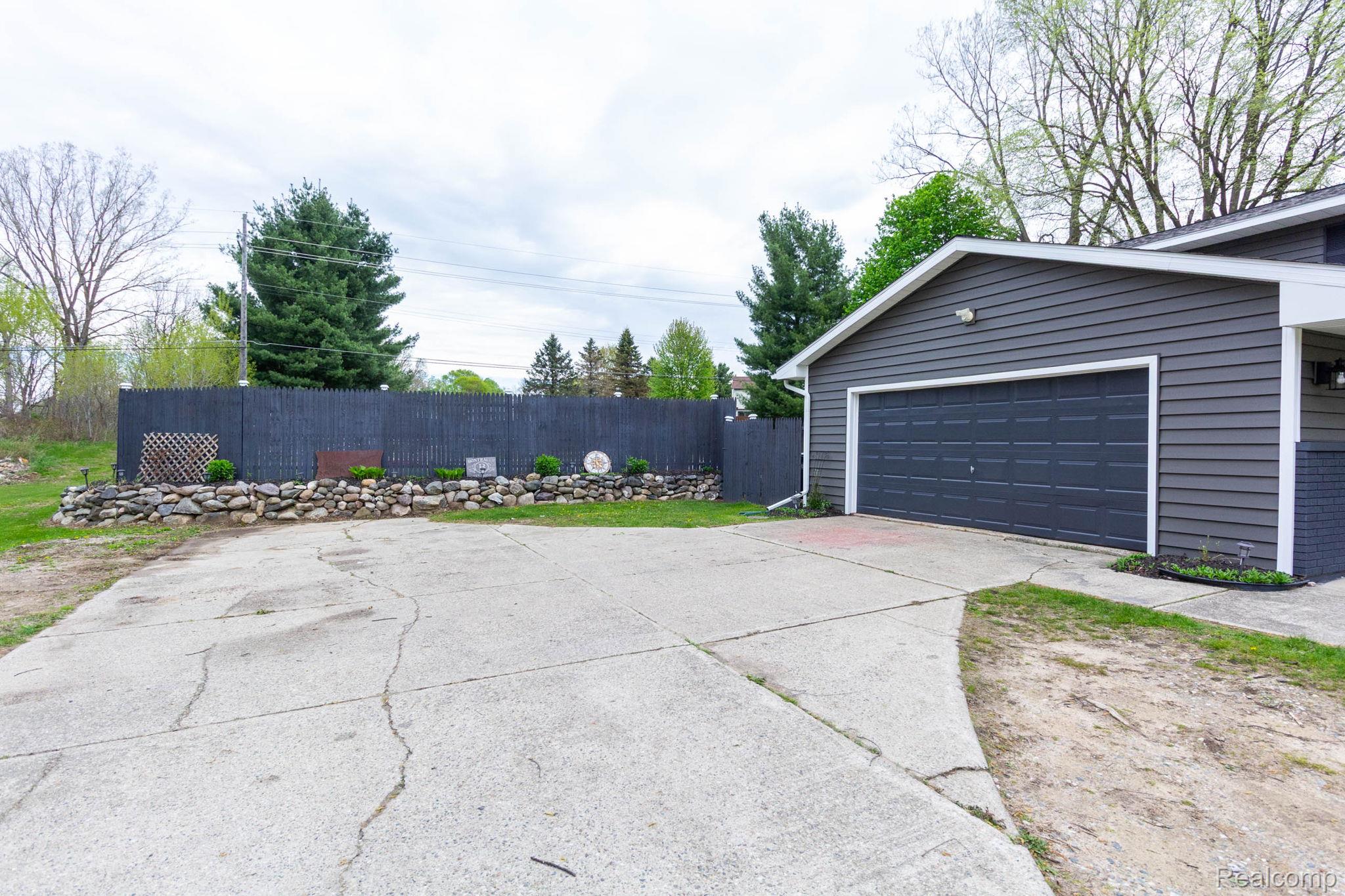 1337 Haines Road