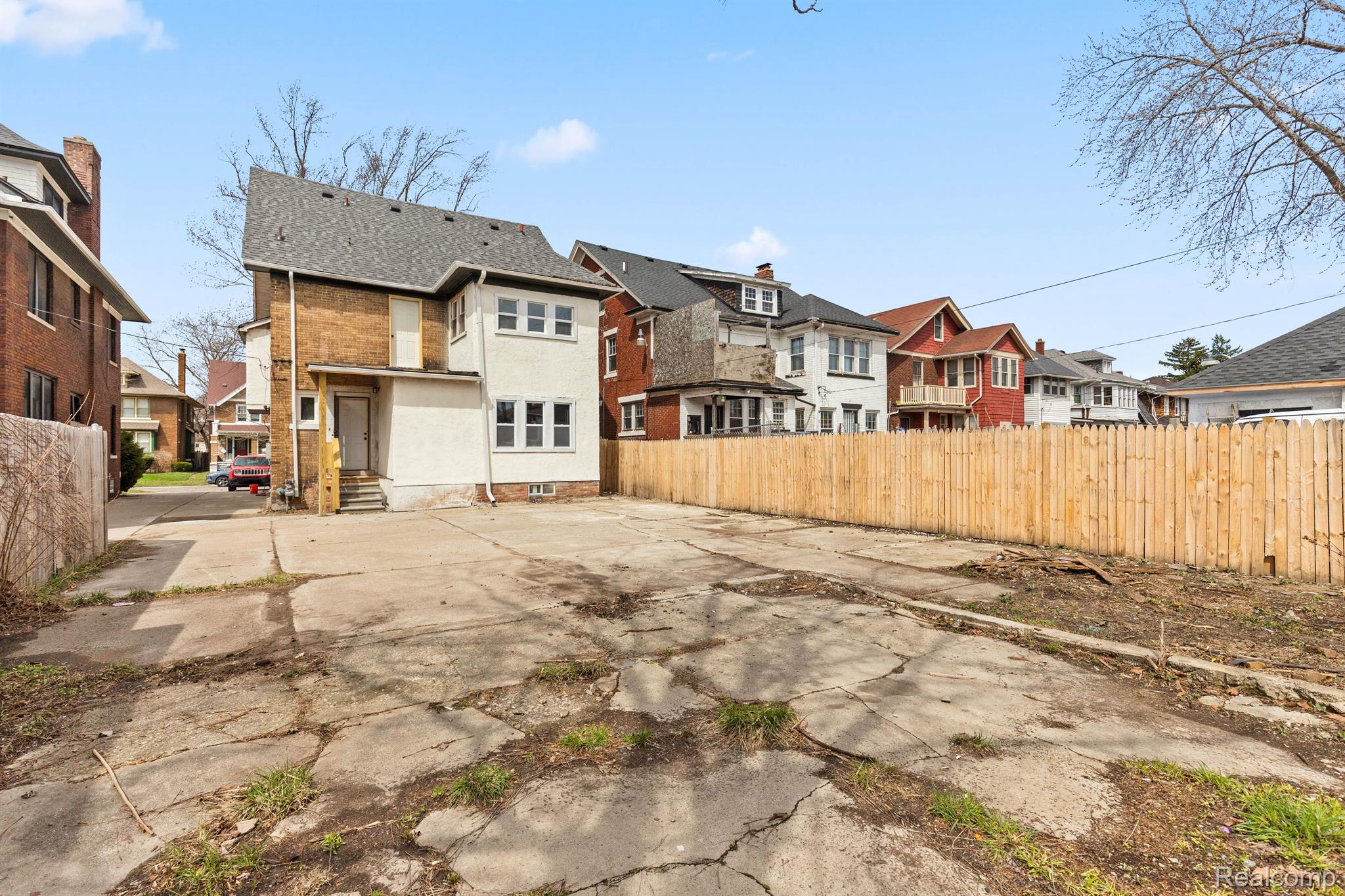 Detroit City, Michigan 48206, United States, 5 Bedrooms Bedrooms, ,4 BathroomsBathrooms,Residential,Active,188624