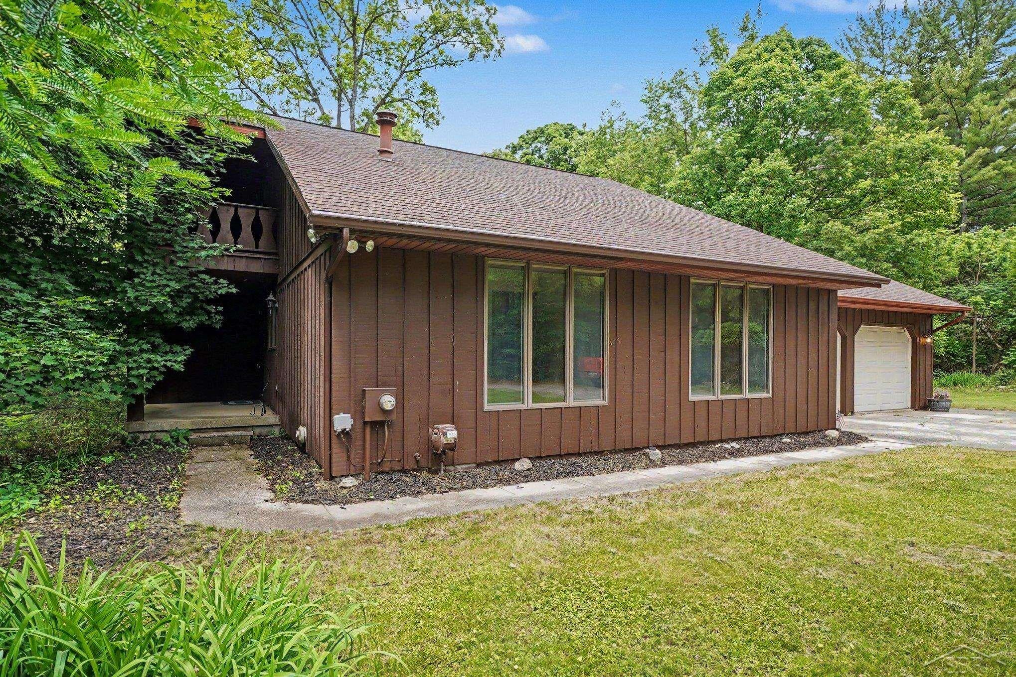 371 E Saginaw Road