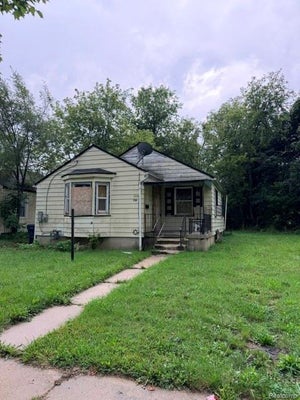 136 E MCCLELLAN ST, FLINT, MI 48505 - Image 3e6bc6dcc1ecc89592bb702d0b2a9a31/1653045369