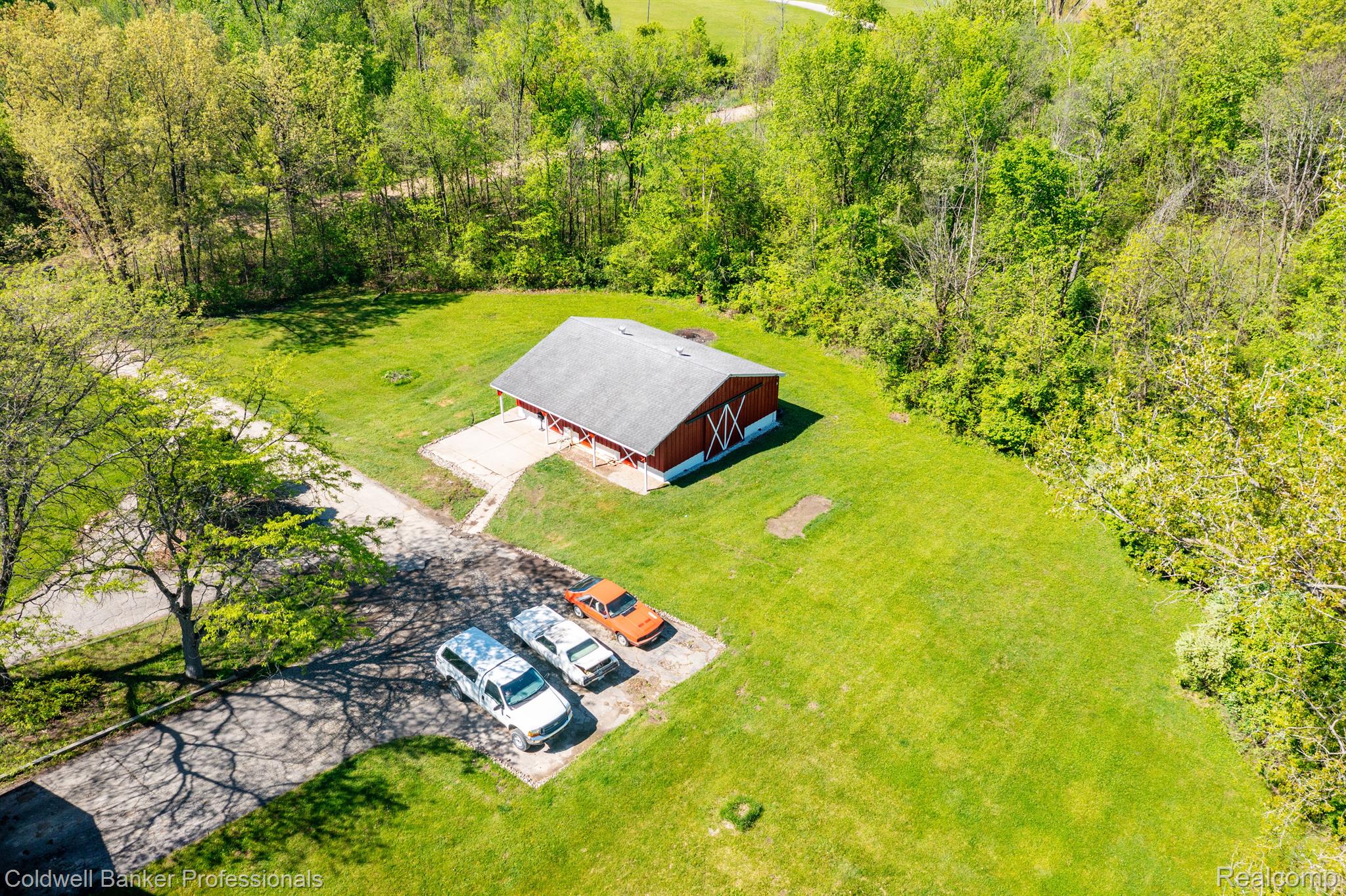 8899 DWYER Road