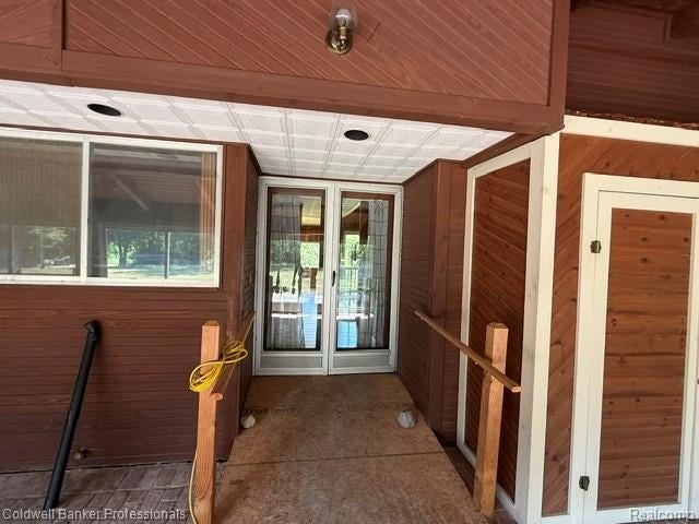 8899 DWYER Road