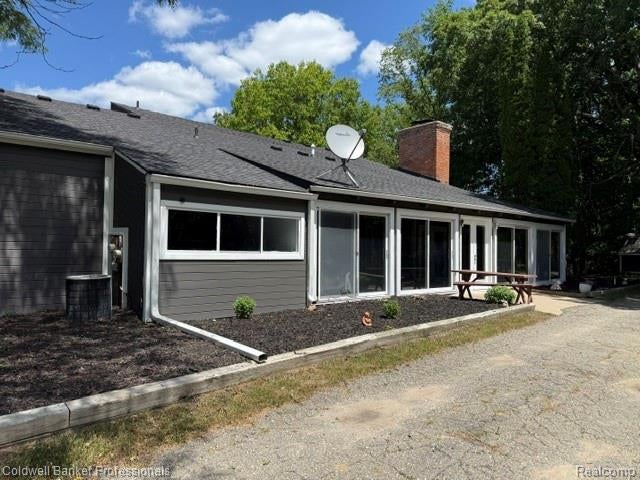 8899 DWYER Road