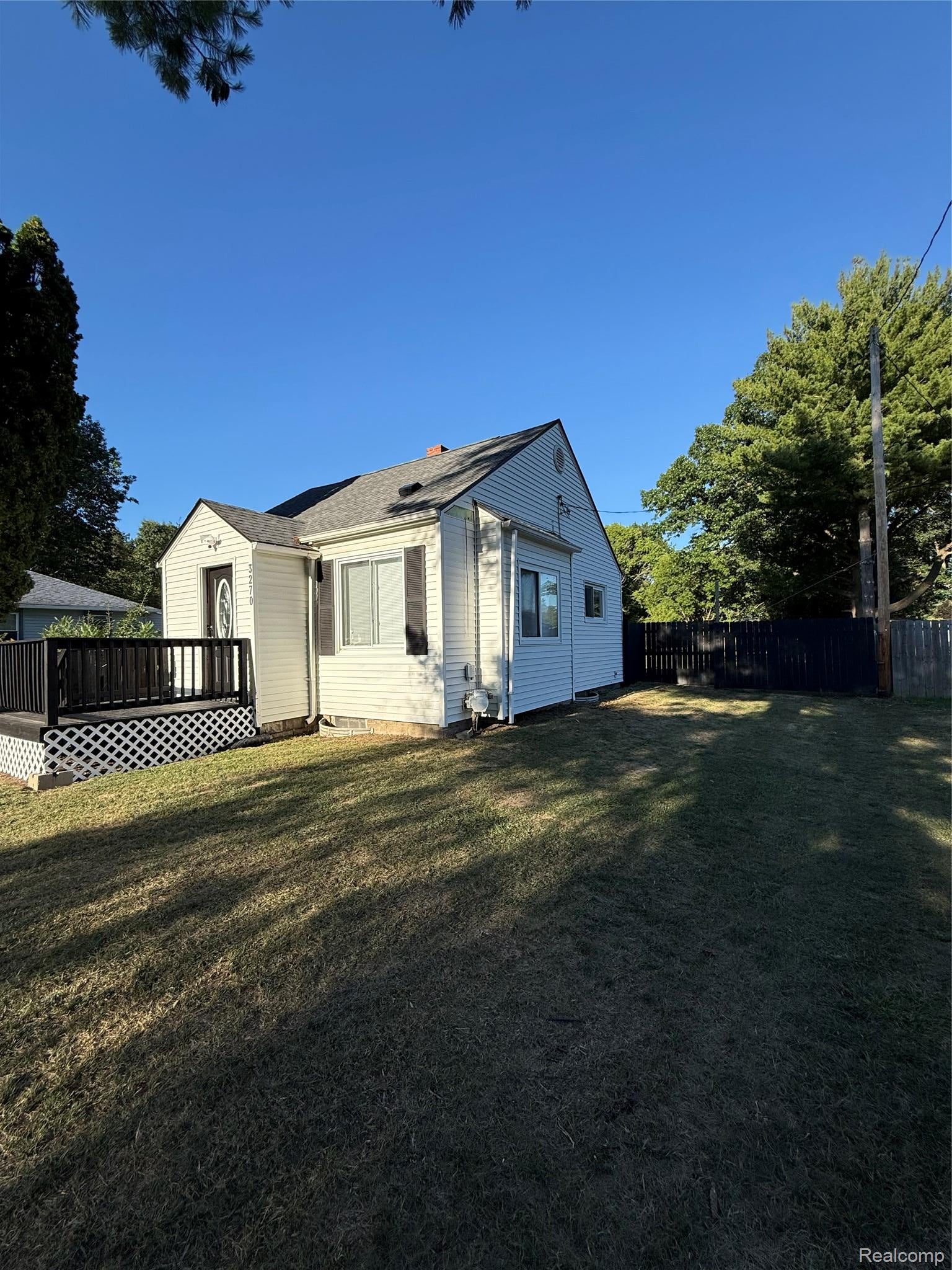 3270 N Term Street