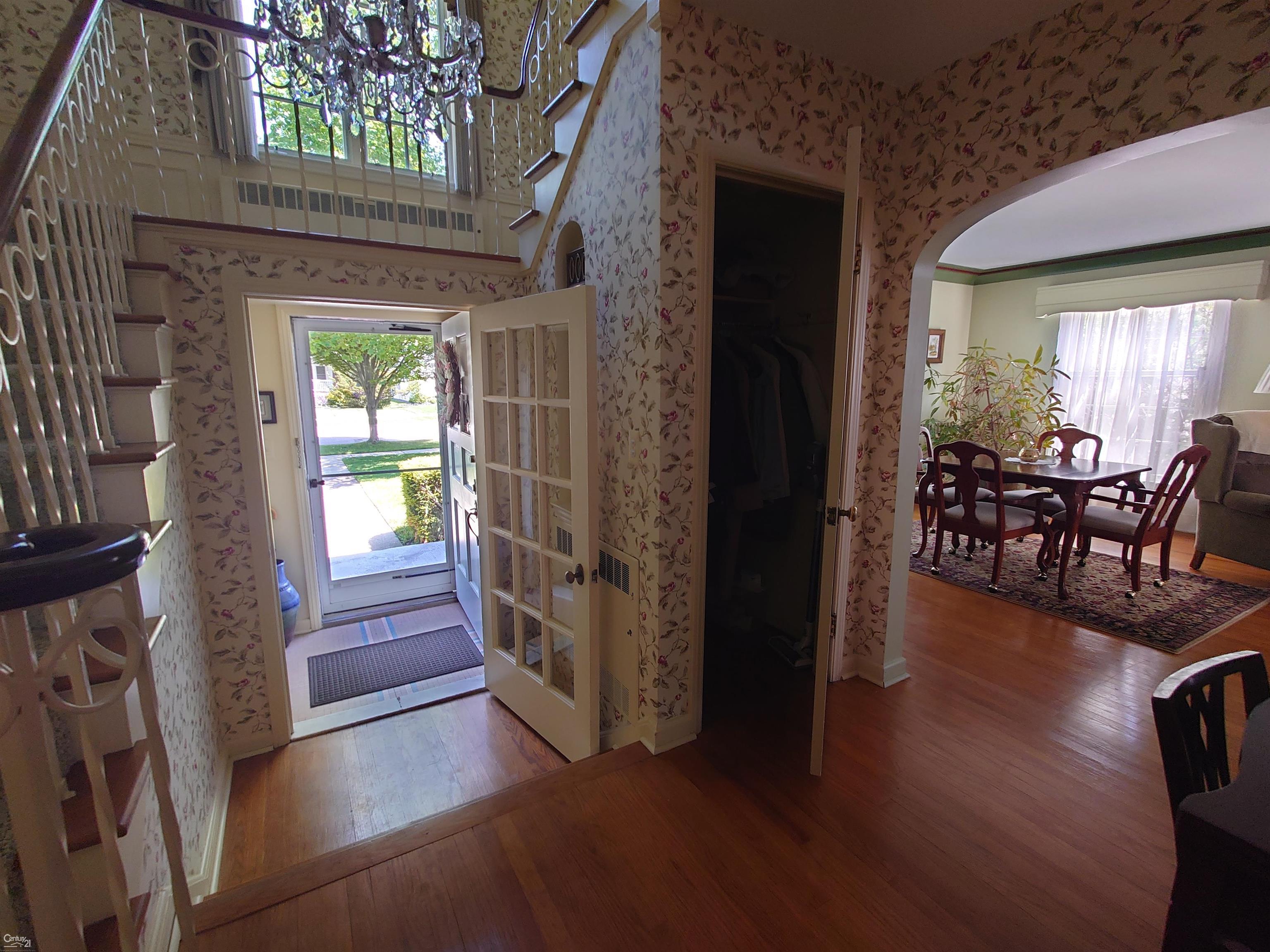 130 S Wilson Boulevard