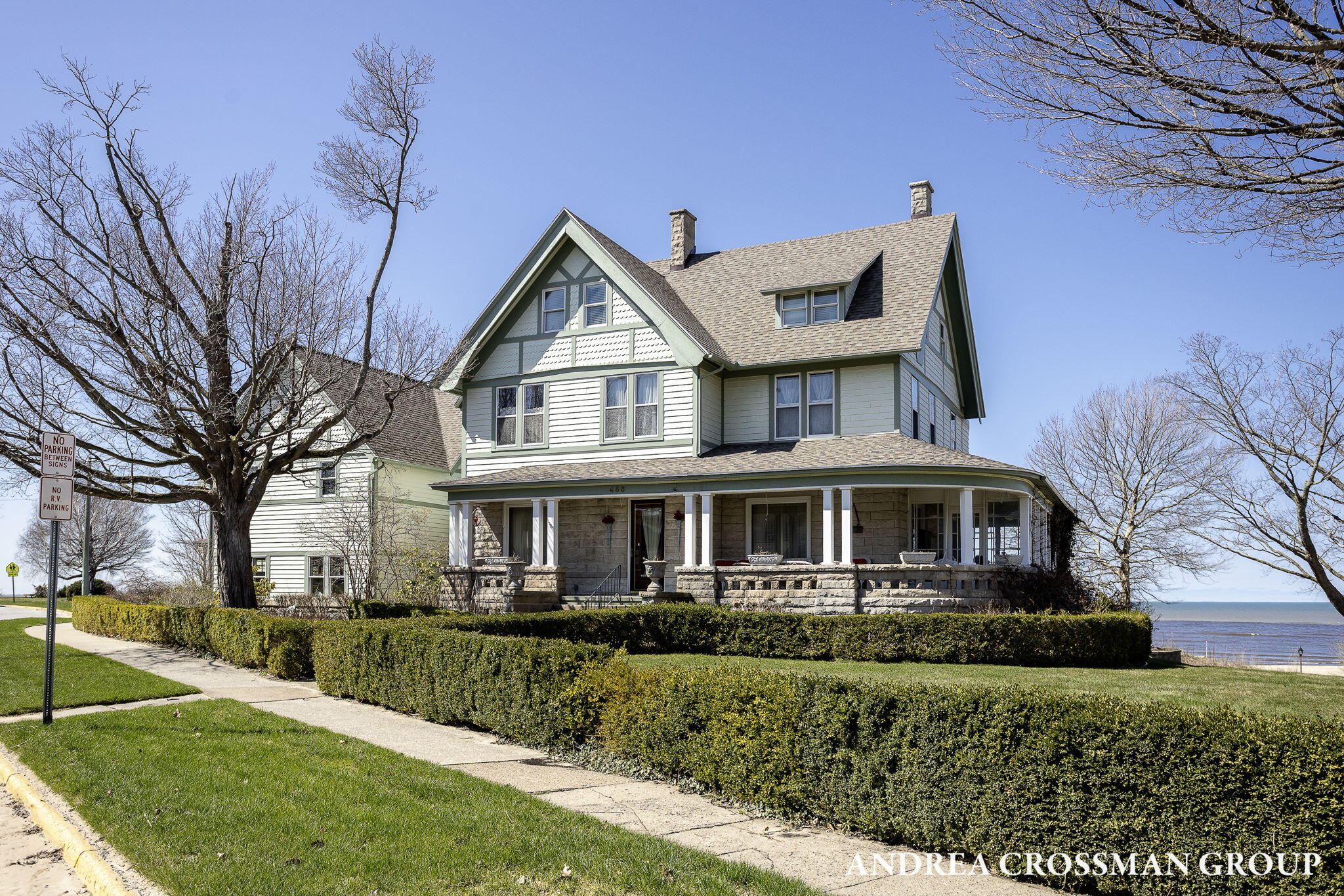 456 Monroe Boulevard