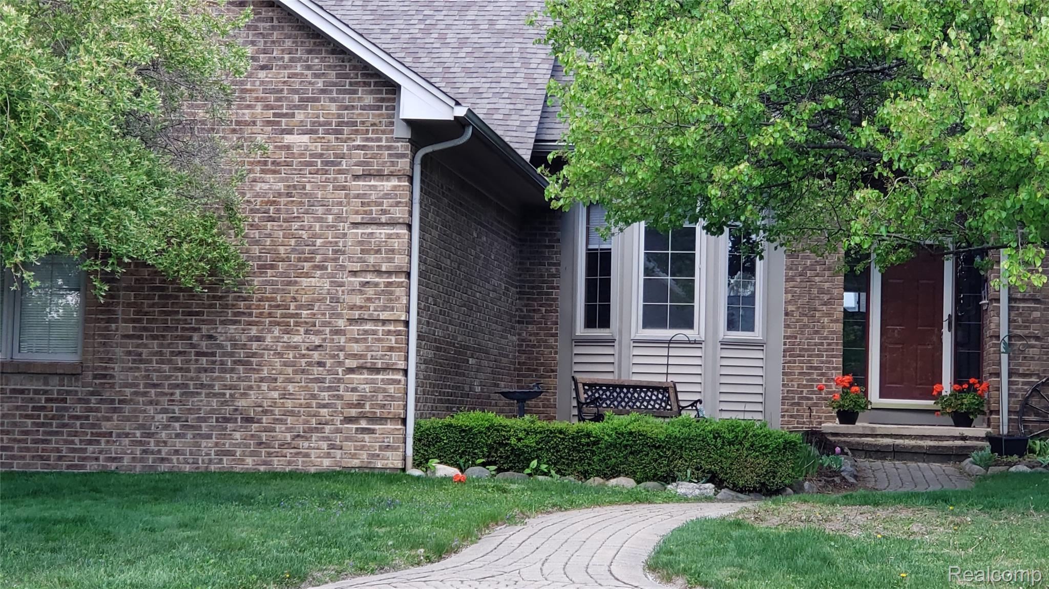 15507 White Oak