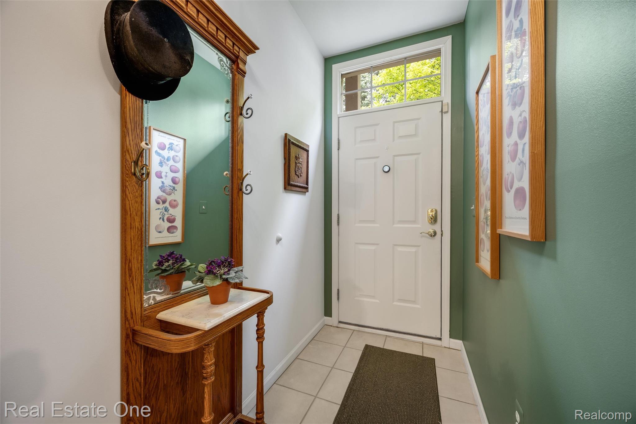 4104 Chesapeake Circle