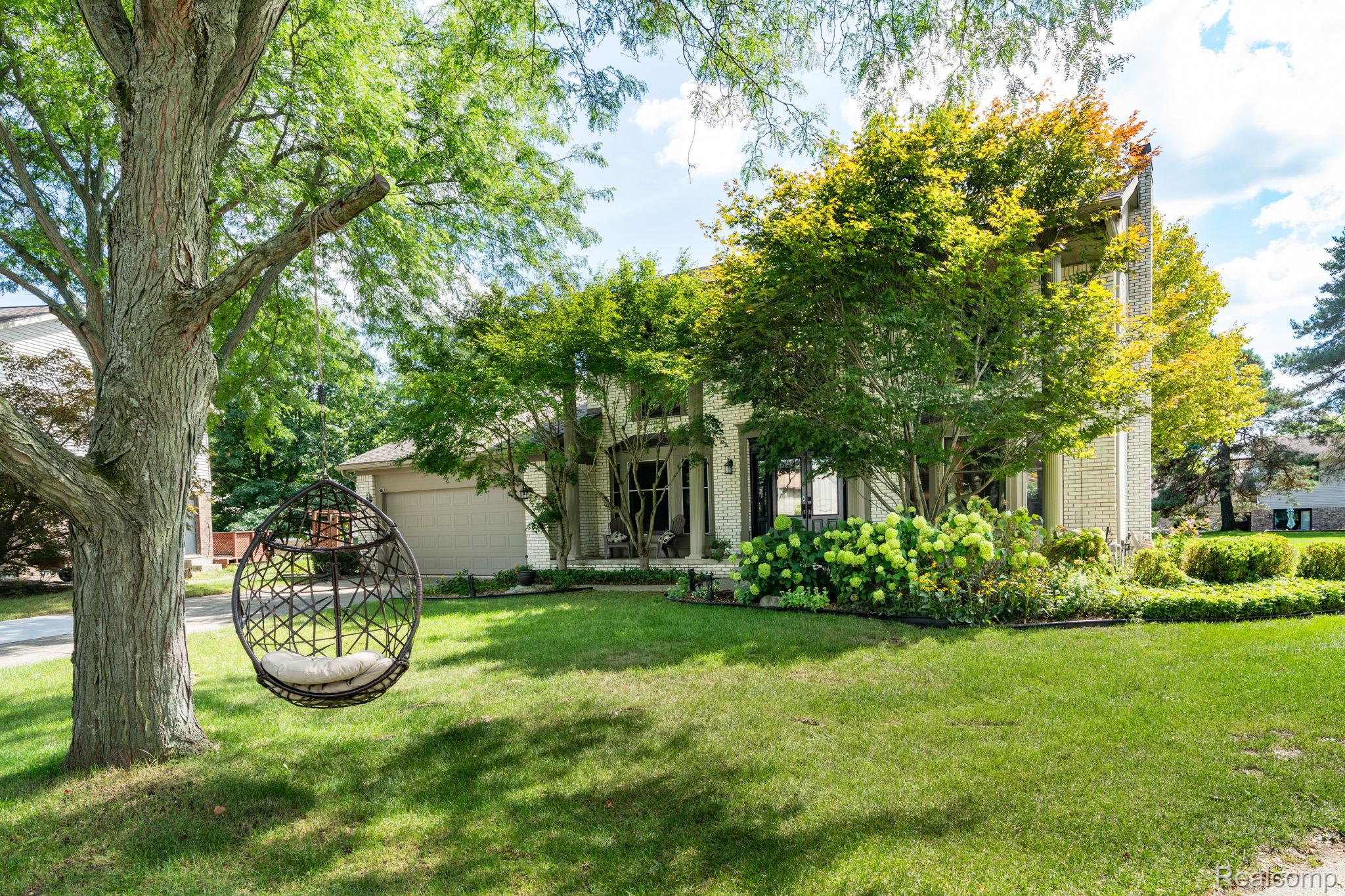 6253 Fairbrook Court
