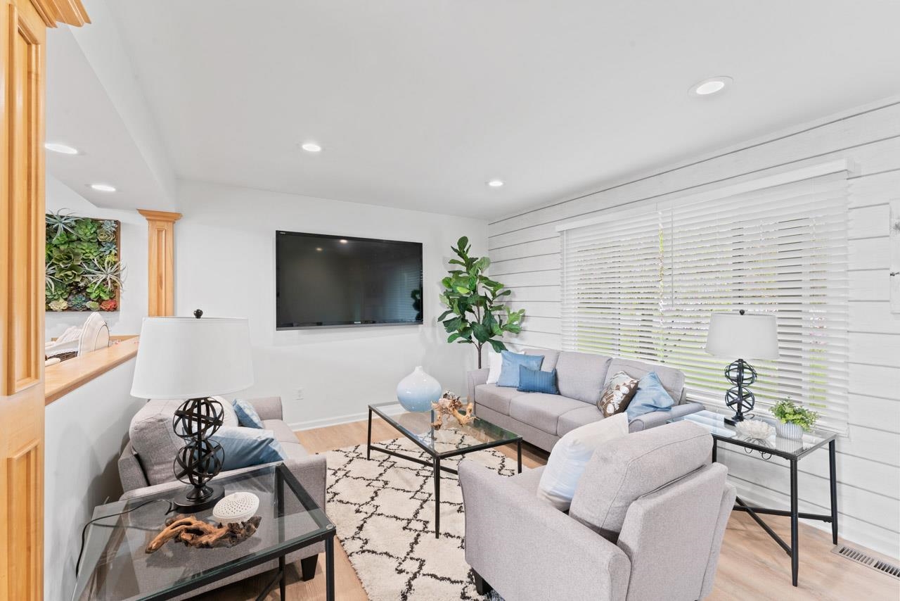 12147 Torrey Road