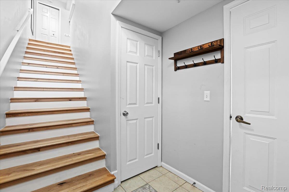 28211 Oakmonte Circle E