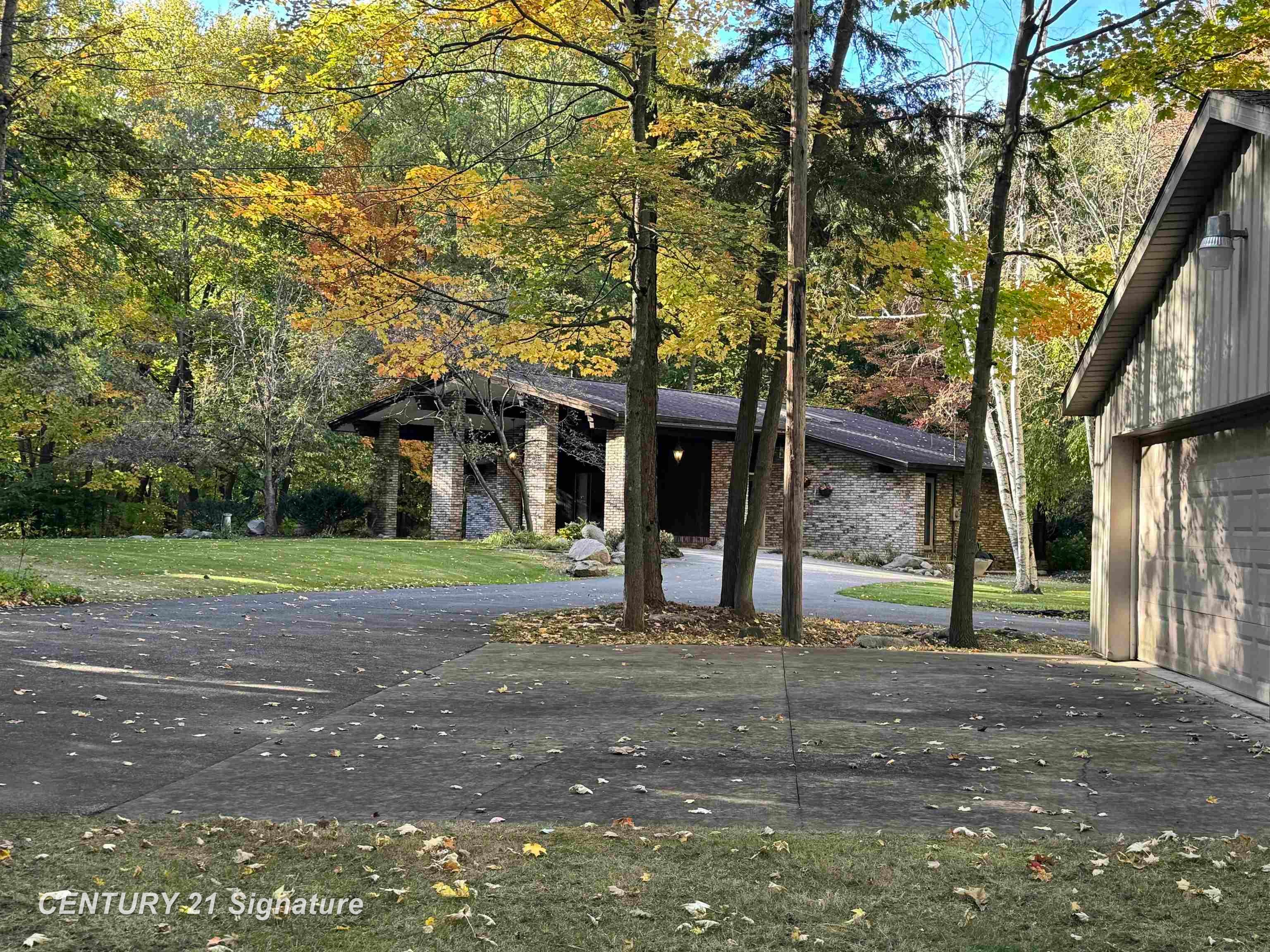 936 W Cottage Grove Road