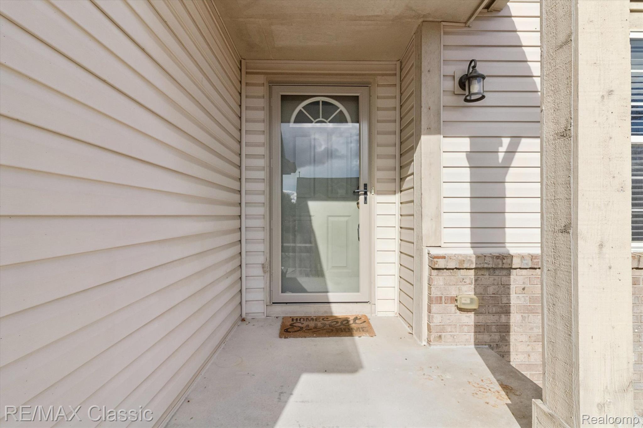 868 Deer Run Lake Road