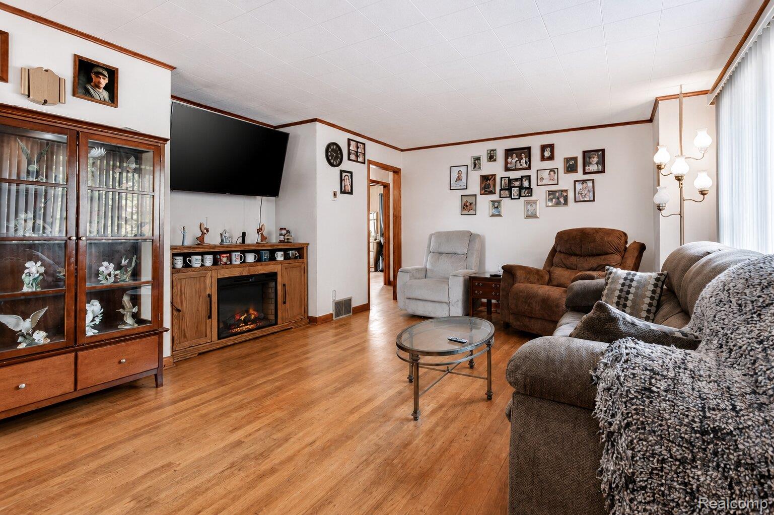 6373 Norman Road