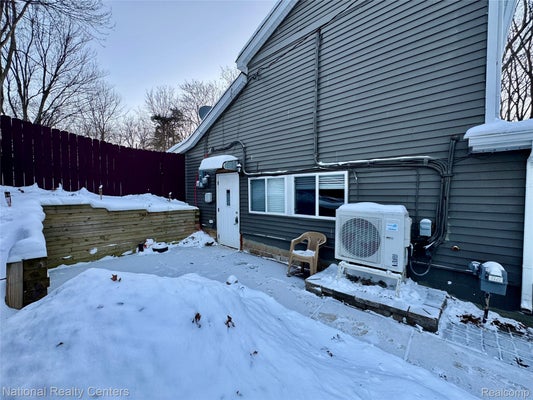 6219 WATERFRONT DR, WATERFORD, MI 48329 - Image 3eb49fe4fa79b2144af68fc0a4160a61/4203280277