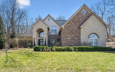 8473 Deerwood Road Independence Charter Township MI 48348
