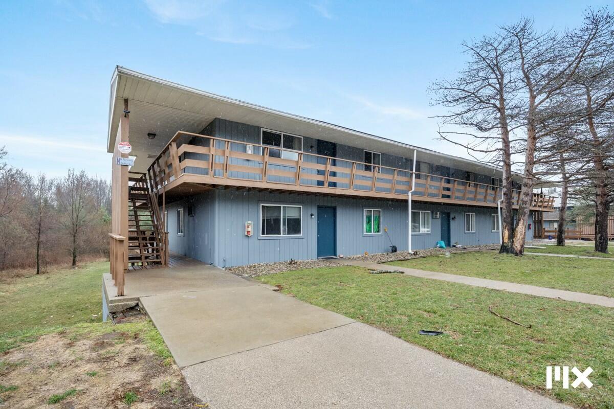 1525 Bacon Avenue