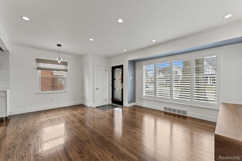 Tiny photo for 2577 Buckingham Avenue, Birmingham City, MI 48009 (MLS # 20261021361)