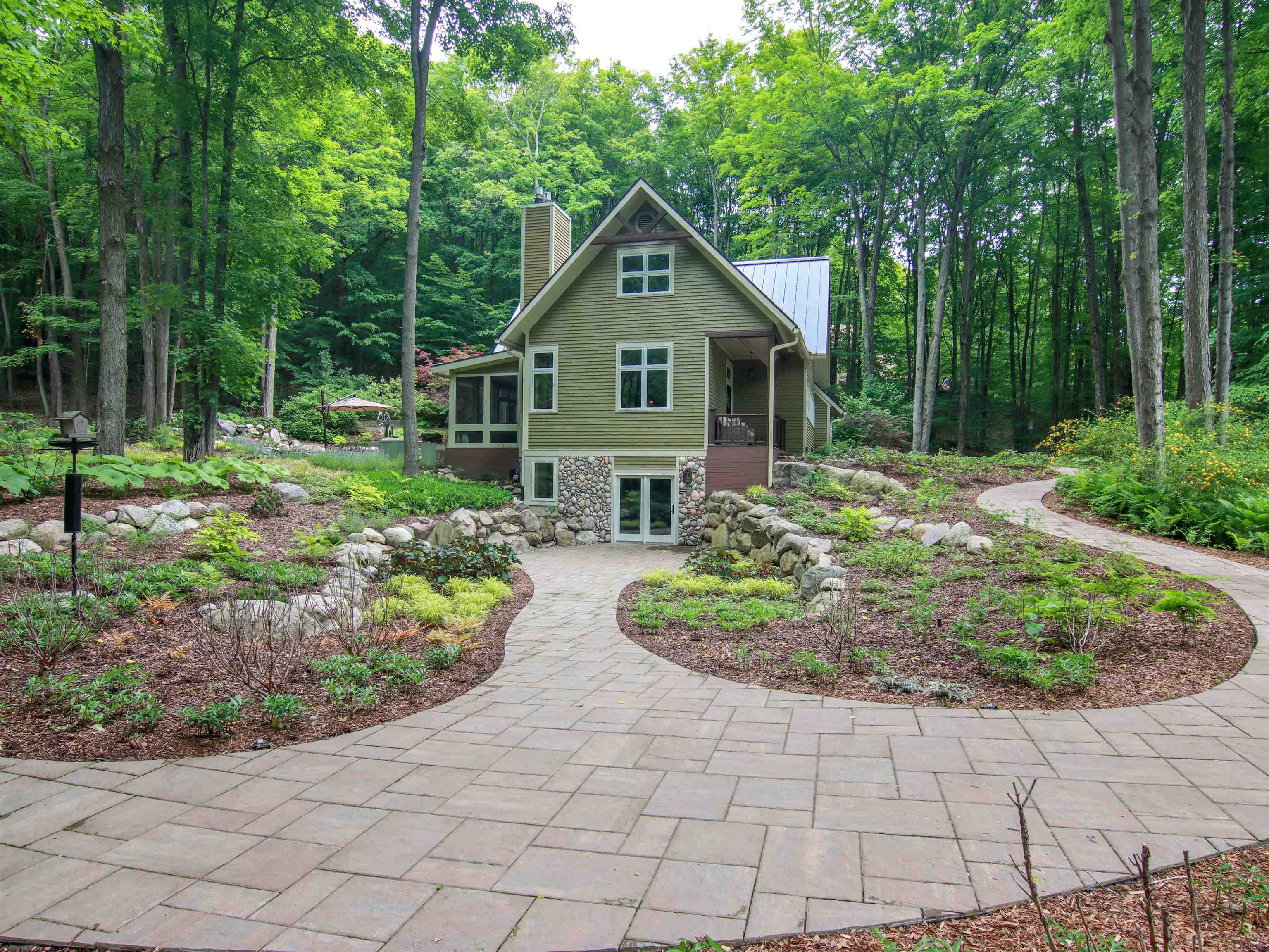 11610 Mountain Woods Drive