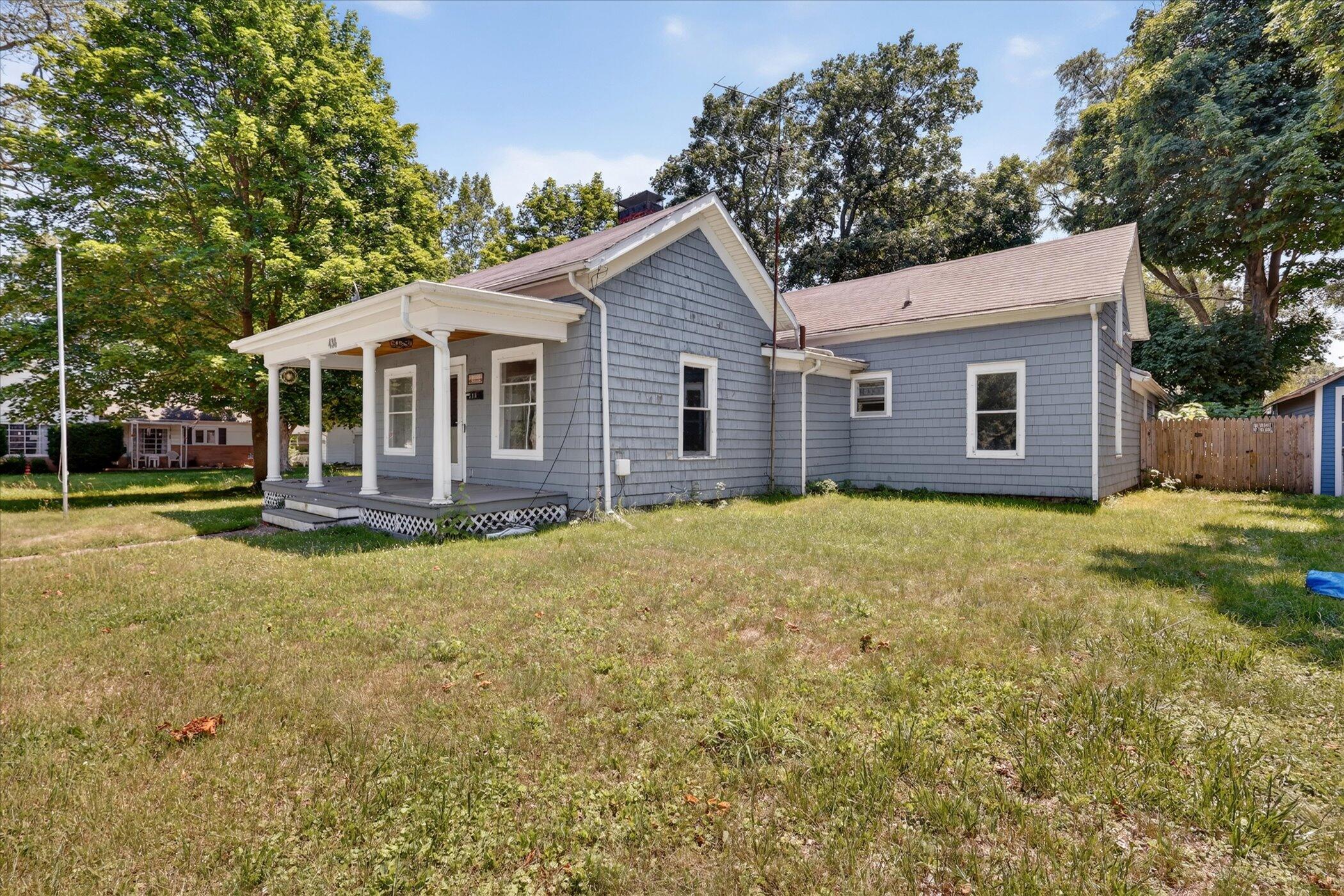 438 E Center Street