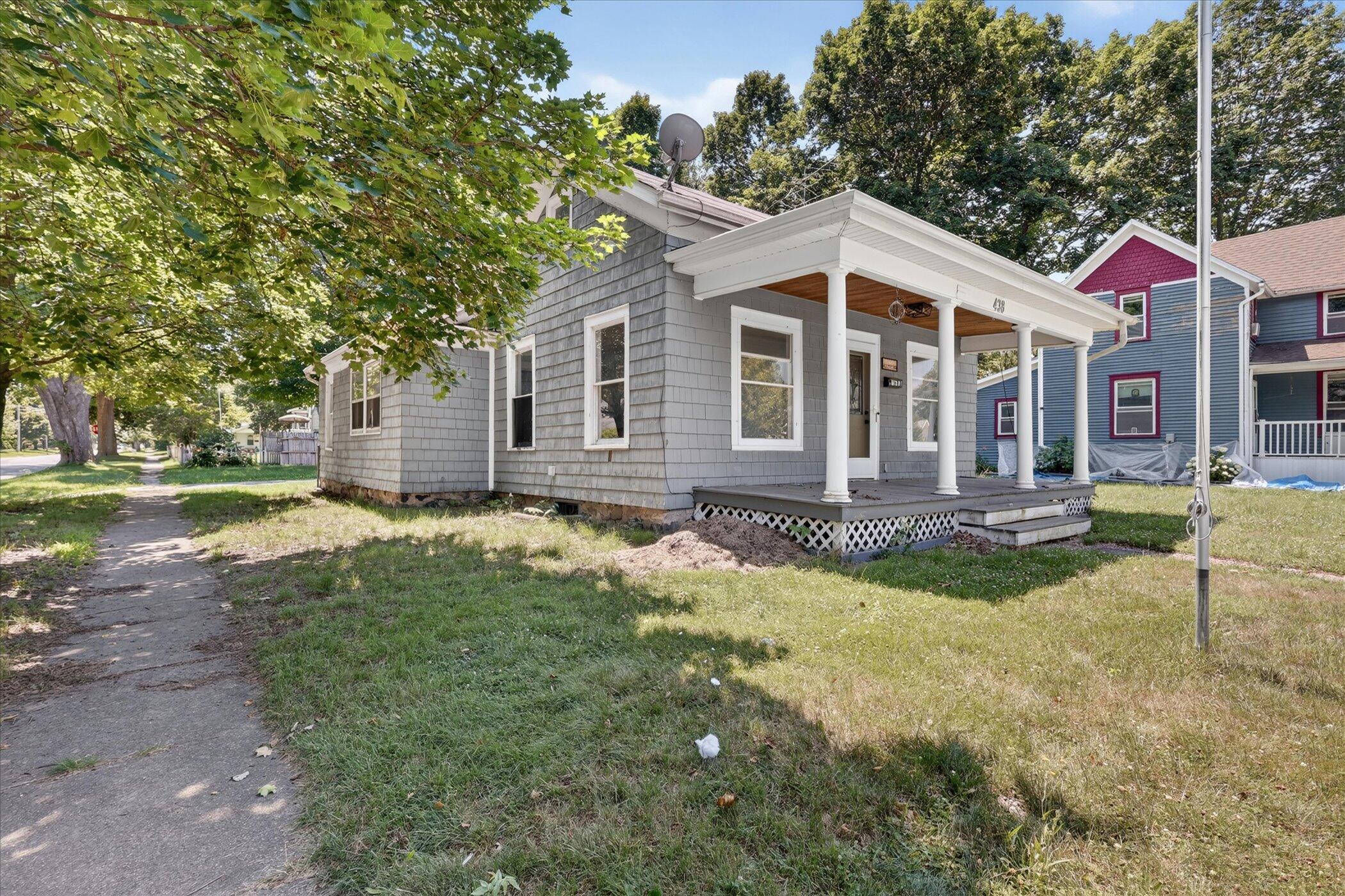 438 E Center Street