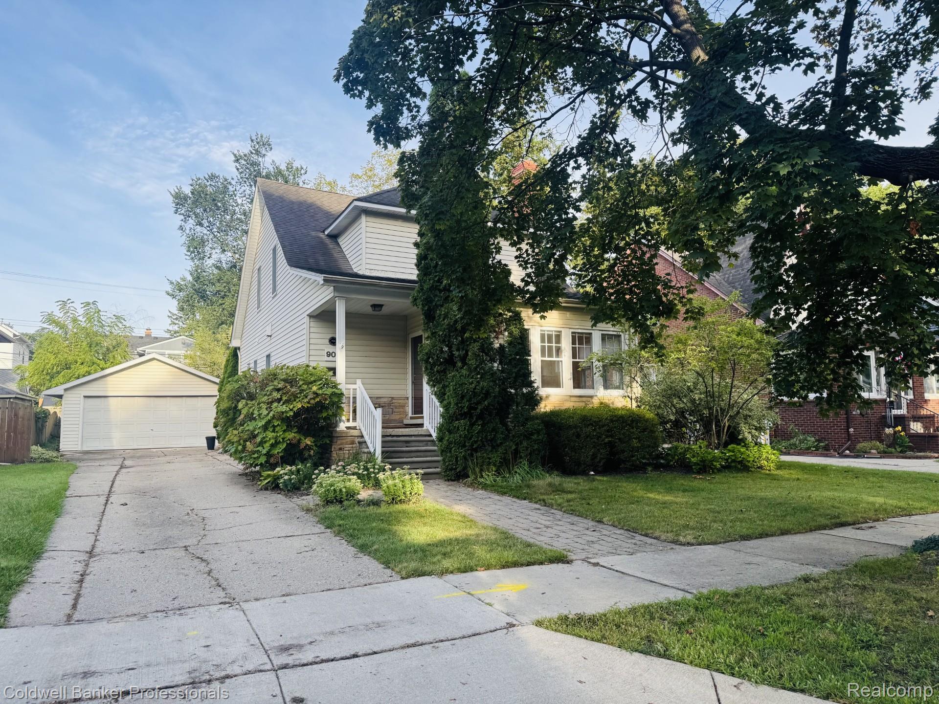 907 Lockwood Road