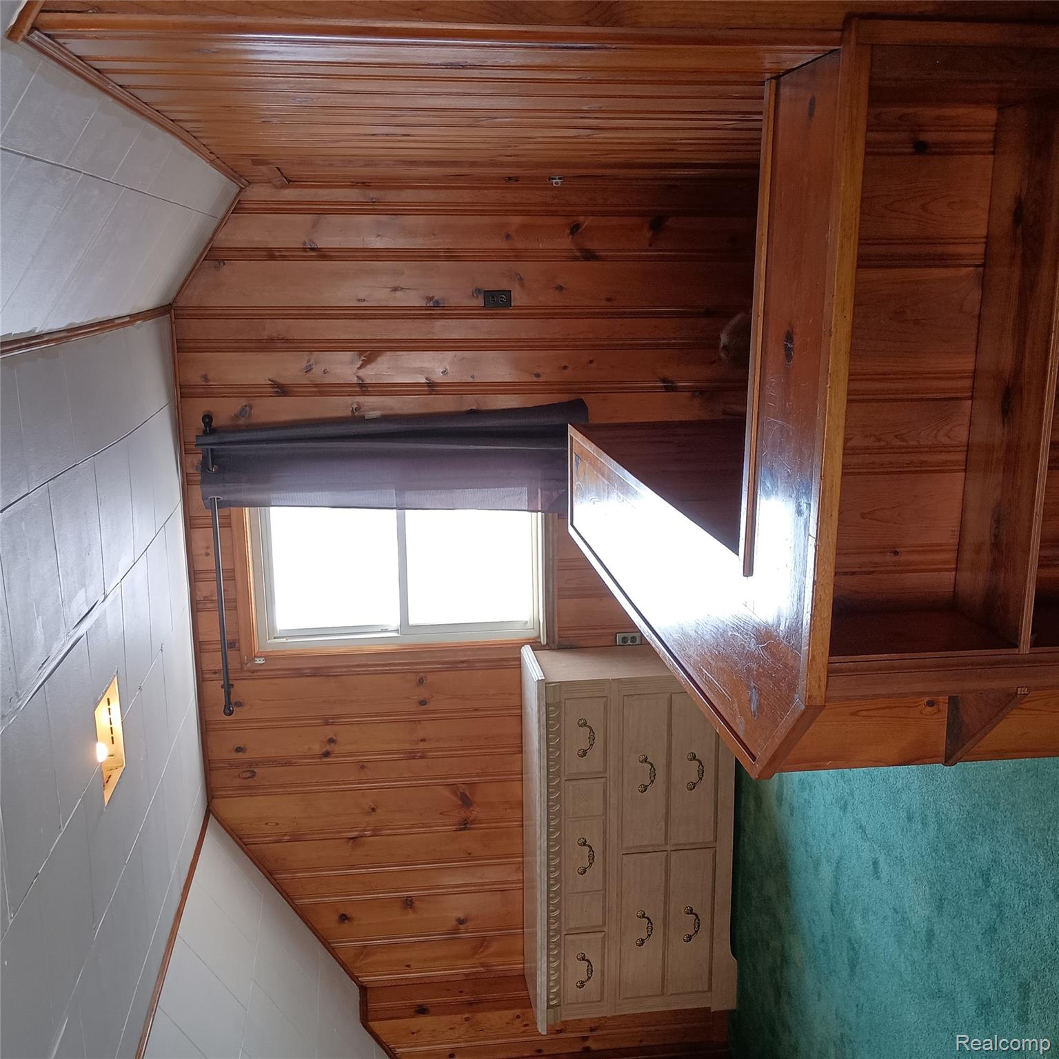 Roseville City, Michigan 48066, United States, 3 Bedrooms Bedrooms, ,2 BathroomsBathrooms,Residential,Pending,151424