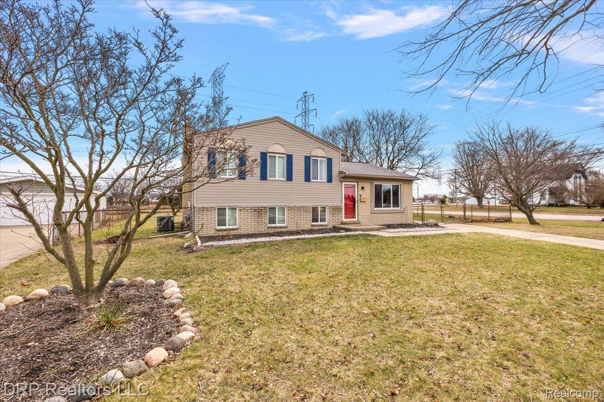 44012 Carrnation Drive