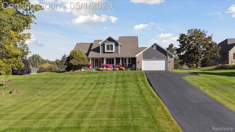 6153 Rosewood Parkway White Lake Charter Township MI 48383