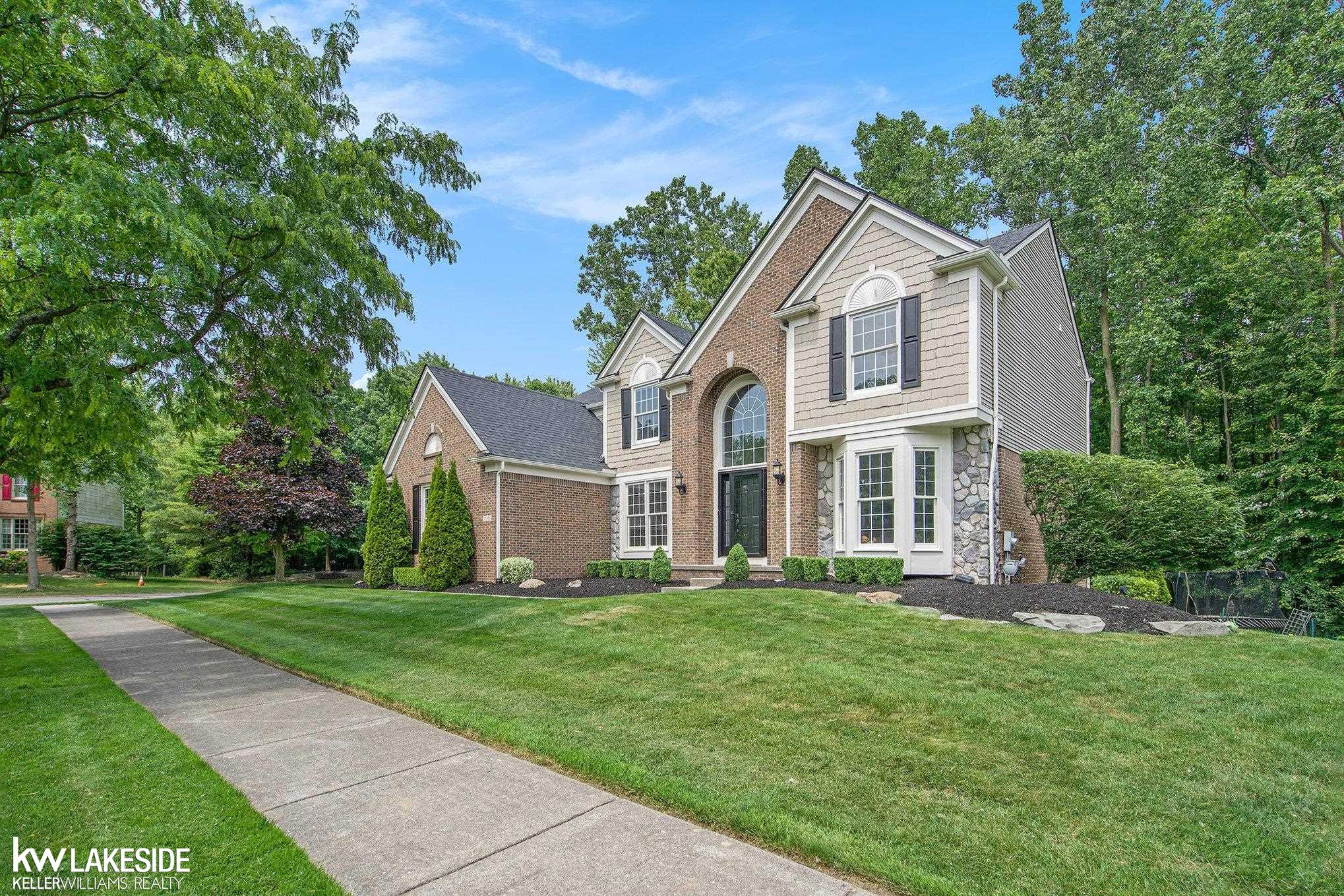 25986 Glenmoor Street