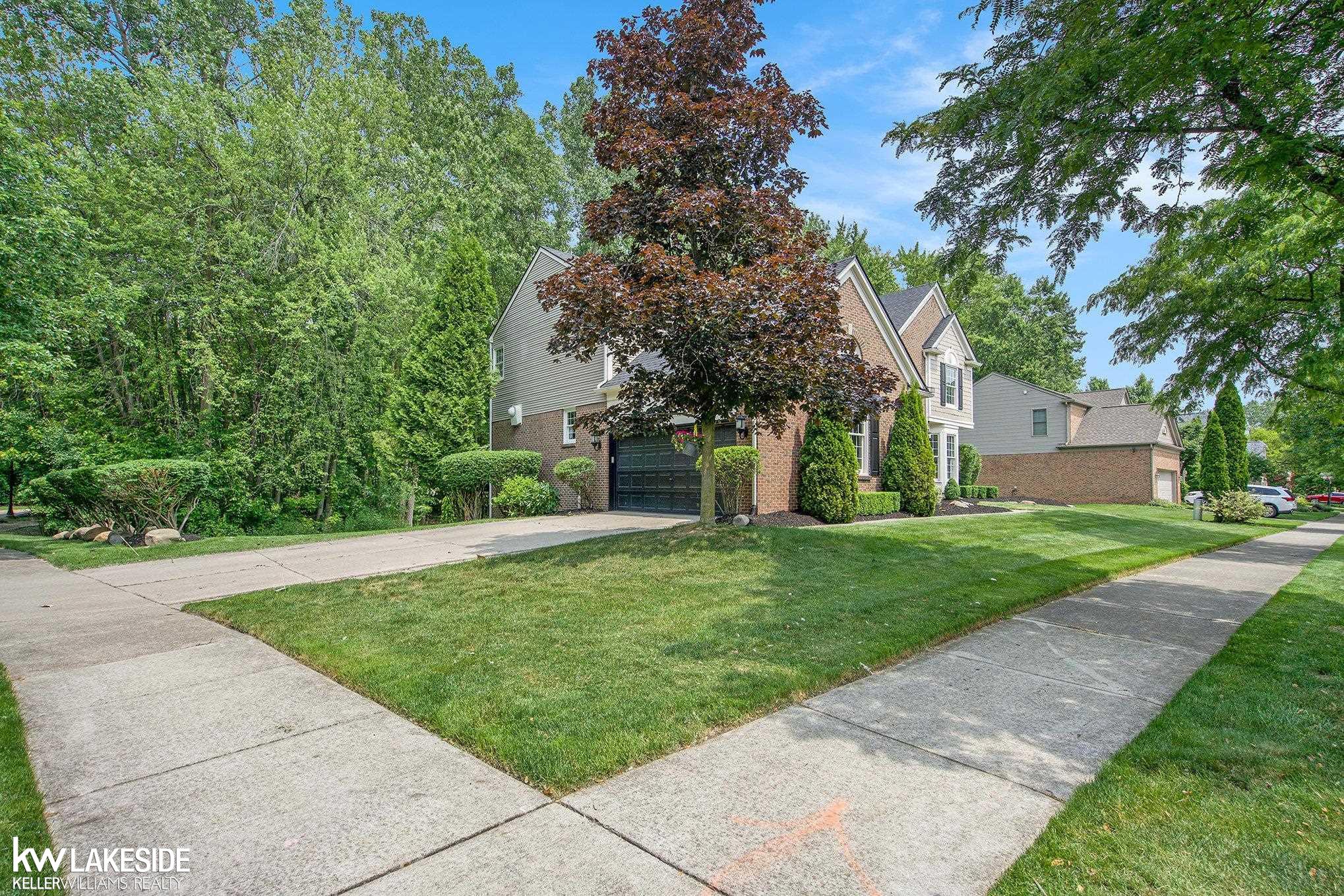 25986 Glenmoor Street