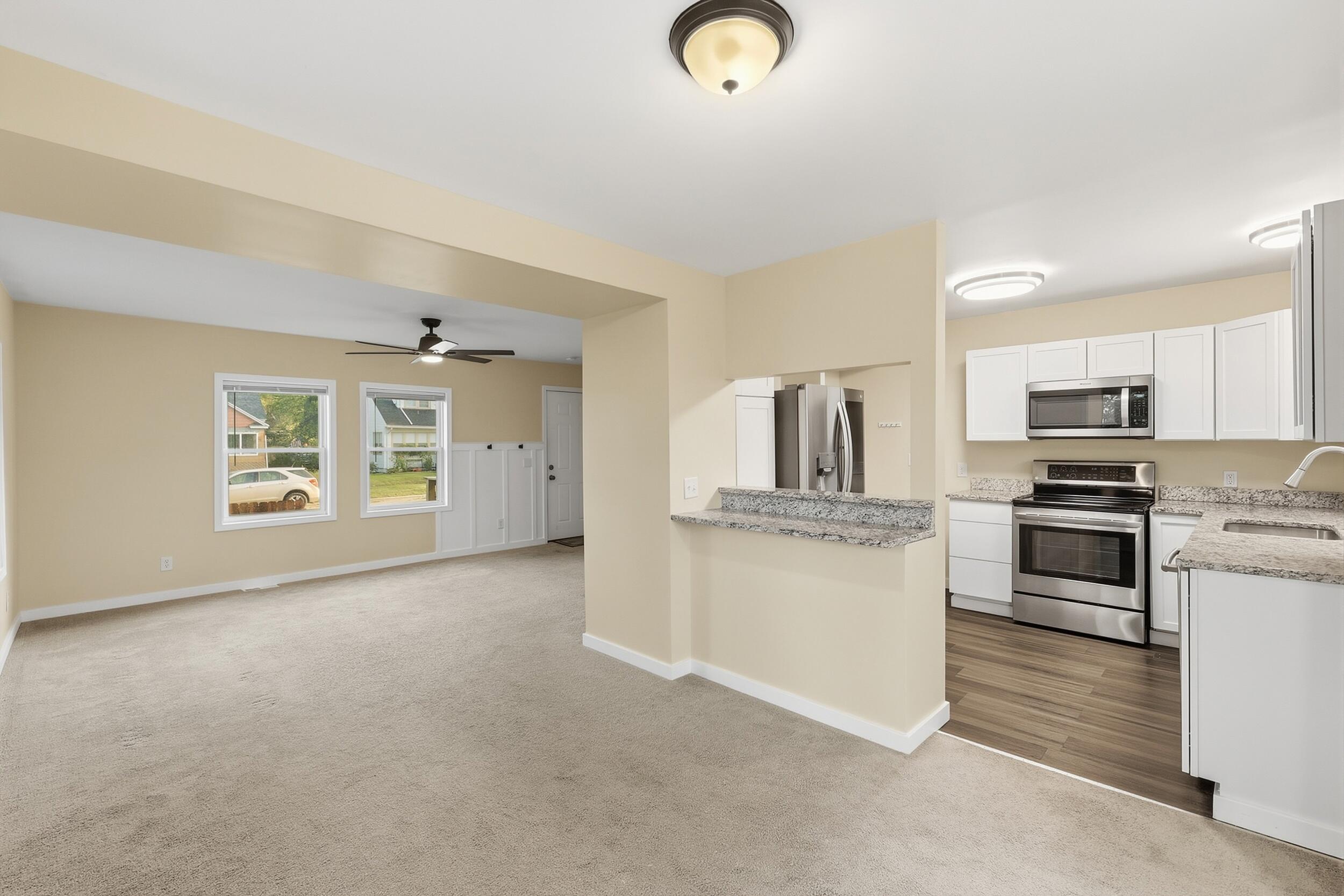 516 Lay Boulevard