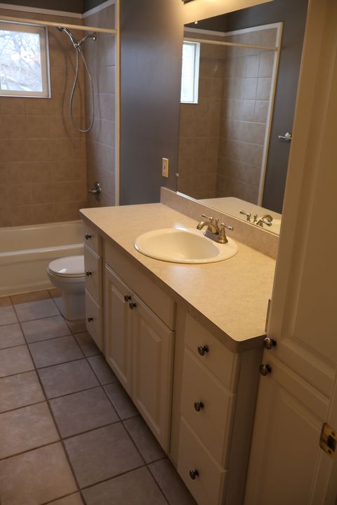 A home in WaterfordCharterTownship_Oakland