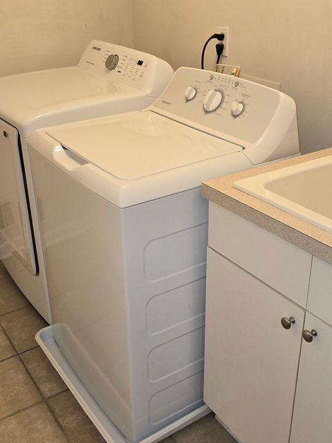 A home in WaterfordCharterTownship_Oakland