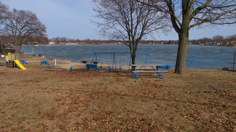 A home in WaterfordCharterTownship_Oakland