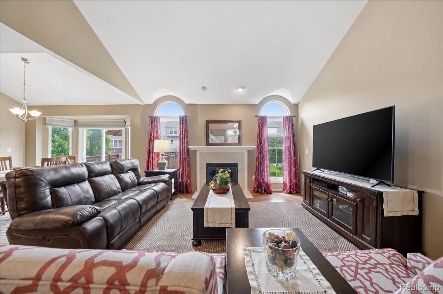 57549 Windmill Point