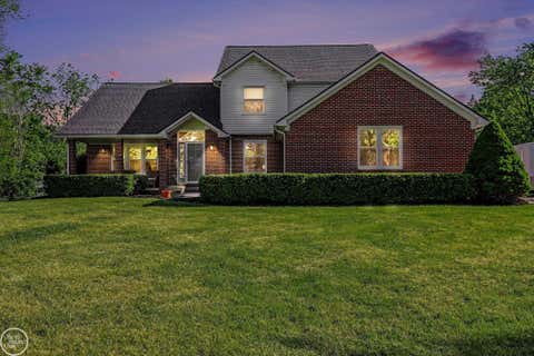 Photo of 14270 31 Mile Rd, Washington Township, MI 48095 (MLS # 58050210041)