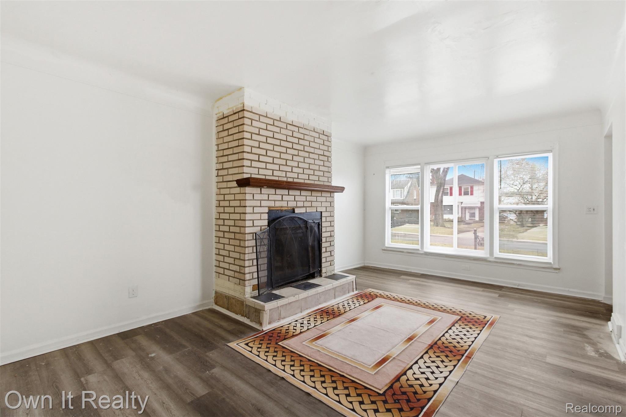 8827 Littlefield Street