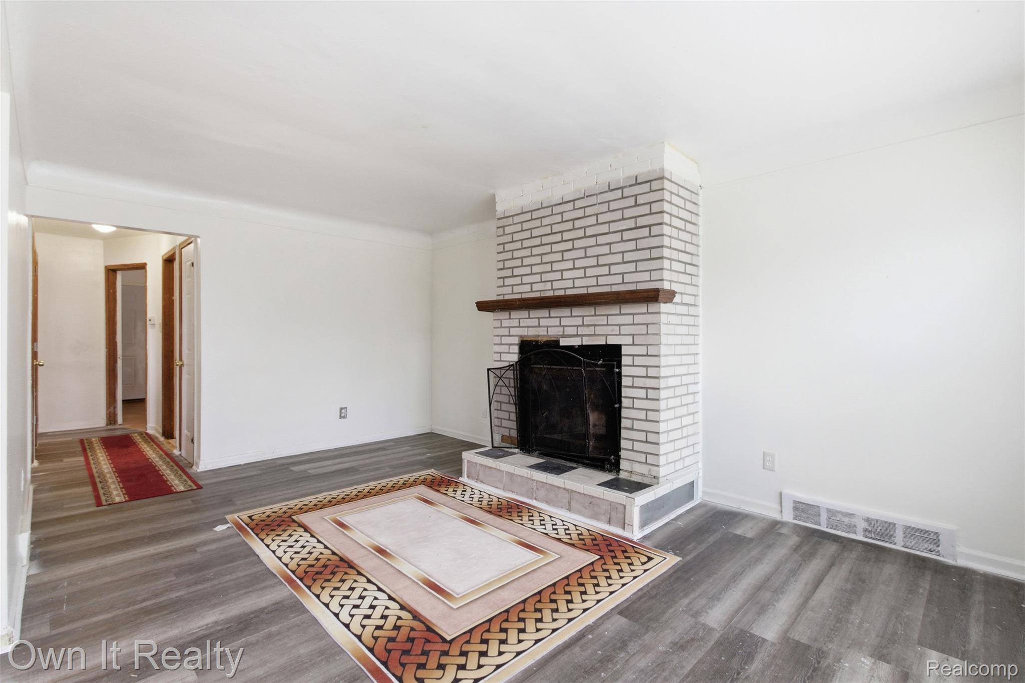 8827 Littlefield Street